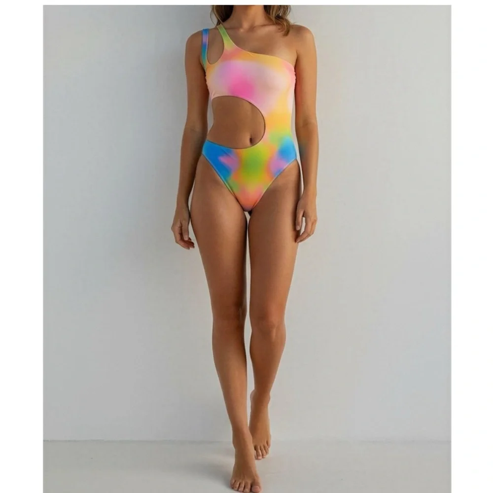 FRANKIES BIKINIS Makie One Piece Swim, Serotonin- Size XL
